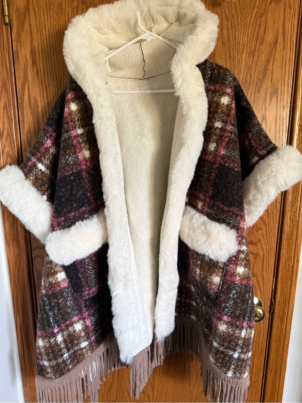 Chicwish Hooded Poncho or Cape Tartan Plaid Faux Fur Fringe Hem Women's One Size